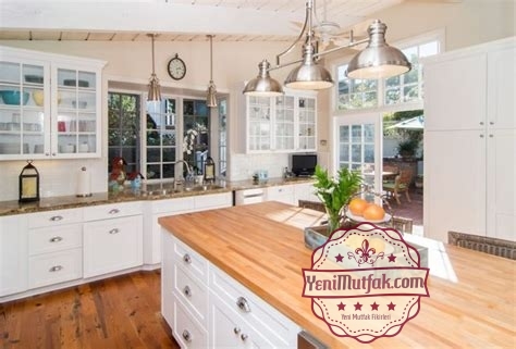 beyaz-country-mutfak-modelleri-